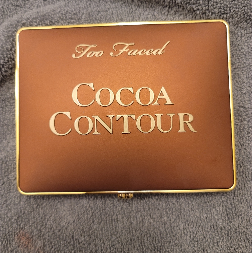 Too Faced Contour palette